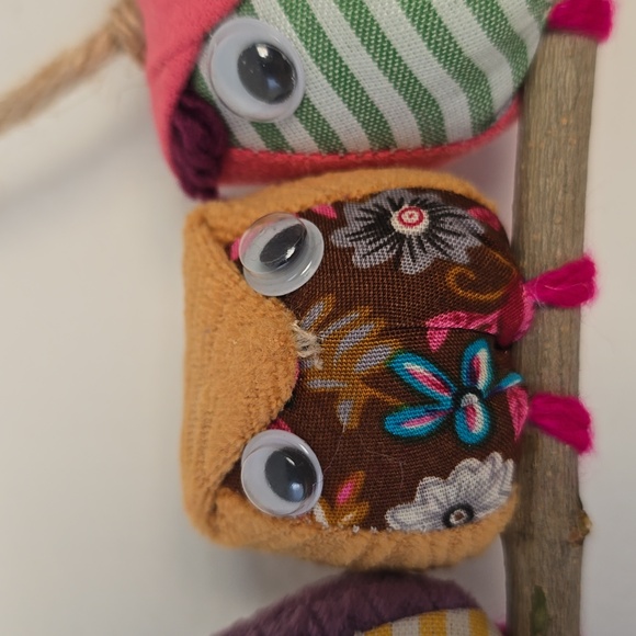 Wall Decorating Colorful Fabric Handmade 4 Owls Family Branch Wall Hanging - Picture 5 of 9